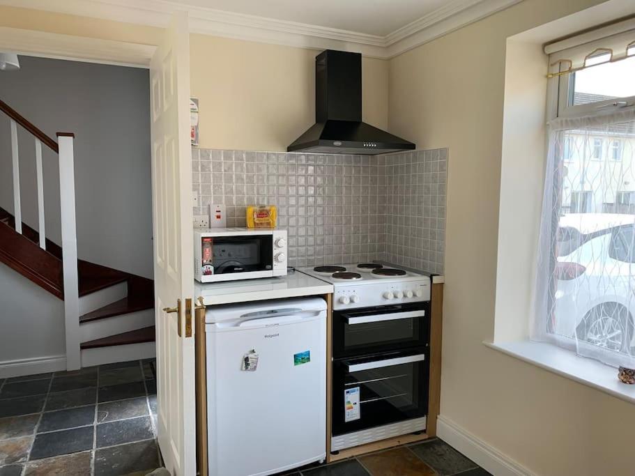 Cut Limestone Apartment Riverside Lodge كارلو المظهر الخارجي الصورة